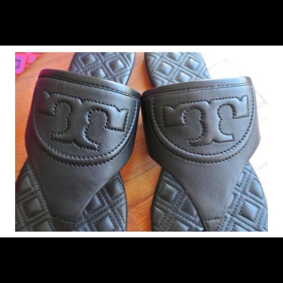 Tory Burch Black Fleming Flat Thong Leather - Picture 4 of 6